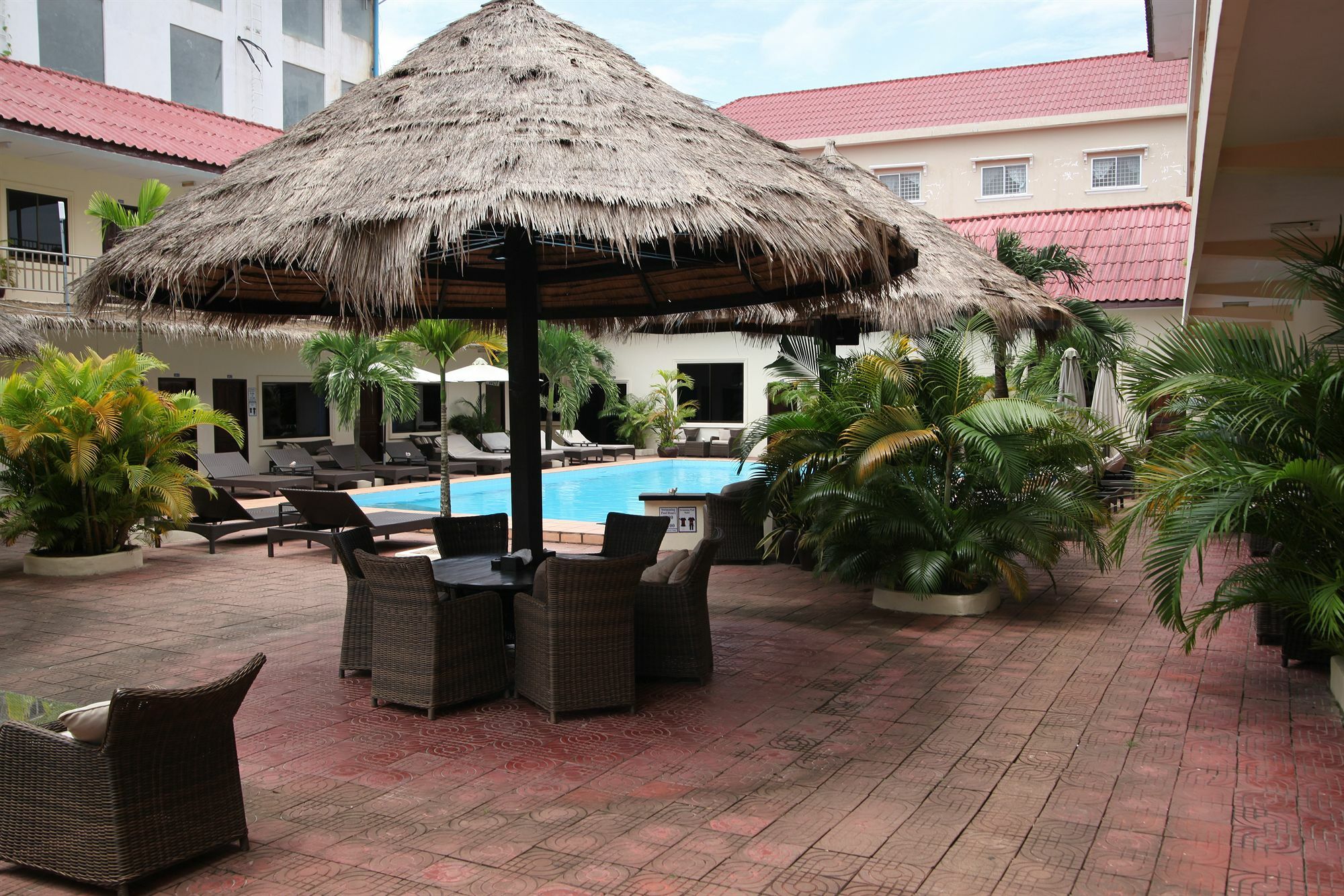 Beach Club Resort Sihanoukville Exterior photo